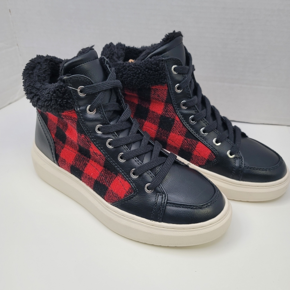 Marc Fisher Fellow Buffalo Plaid & Faux Fur Hi-top sneakers size 6.5